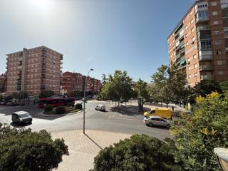 Appartement à Cervantes. Se vende piso en zona alminares!!
