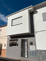 Maison  Avenida virgen de las nieves. Venta de casa en híjar