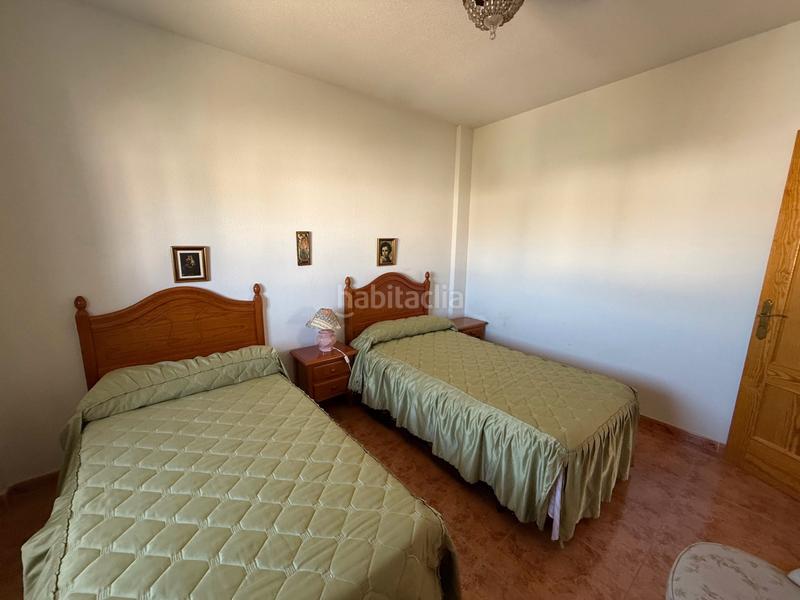 Foto fc6d8223-57f2-48bc-853a-1a54a7e33c14. Casa amb aparcament piscina a Láchar