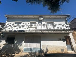 Maison jumelée à Villasbuenas de Gata. Vivienda con garaje villasbuenas
