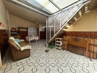 Maison jumelée à Moraleja. Casa con patio y acceso cochera moraleja cáceres