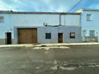 Reihenhaus in Moraleja. Casa planta baja, buhardilla y cochera