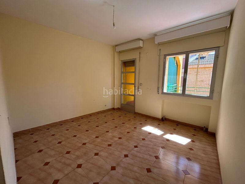 Foto e9fa36a2-ed98-4d3d-8226-1c3fec517968. Pis a Moraleja