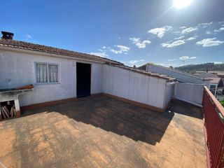 Casa in Cilleros. Vivienda con terraza cilleros