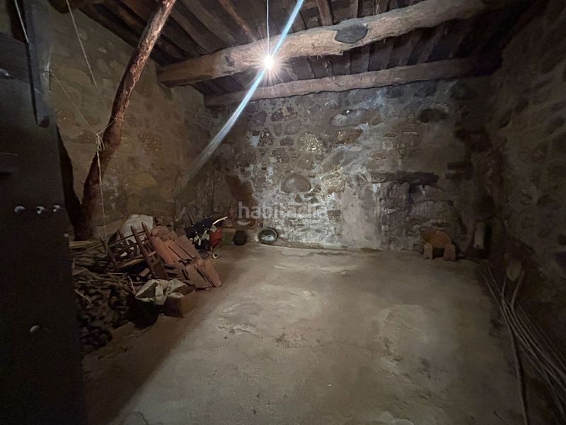 Foto afee00ca-a4d6-4ec6-a440-4db287c405ea. Casa amb aparcament a Gata