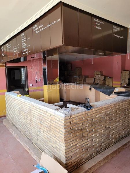 Foto b08e9729-fd91-4b4e-9ac0-2c602f8737c2. Lloguer local comercial a Moraleja