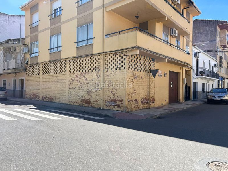 Foto b22d8249-dc2b-4177-8b9c-2d5a9638010e. Local comercial planta baja en Moraleja