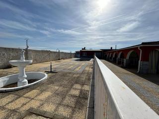 Casa a Moraleja. Chalet con piscina y terreno