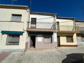 Casa adossada a Moraleja. Unifamiliar avenida lusitania