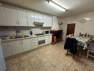 Casa en Torre de Don Miguel. Casa en torre de don miguel
