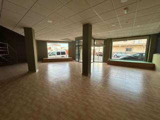 Lloguer Local Comercial a Moraleja. Alquiler local comercial