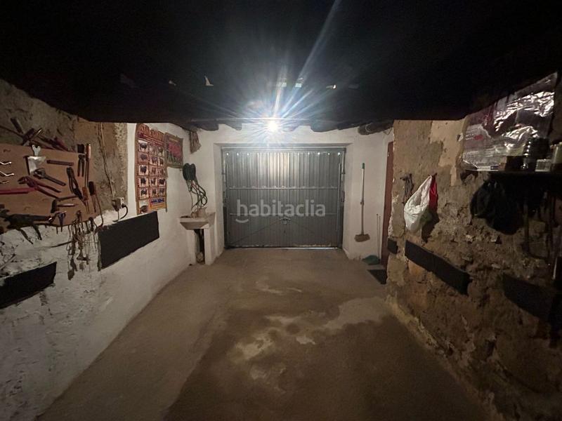 Foto fb8bd1e8-a3d2-4f80-a472-6cf08d3cd703. Casa  con garaje en Cilleros
