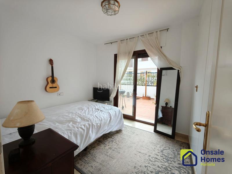 Foto 40712dff-381a-46bc-ac49-94ab9853951a. Piso en calle sierra cazorla 77 descubre este estupendo apartamento en la prestigiosa urbanización en Marbella