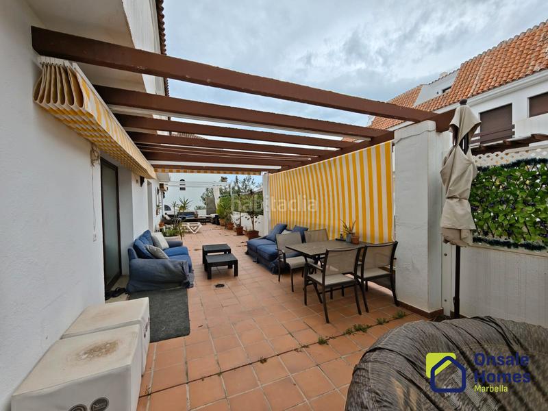 Foto 533d2e39-97ac-4ac2-8093-c4662e2eb27a. Piso en calle sierra cazorla 77 descubre este estupendo apartamento en la prestigiosa urbanización en Marbella