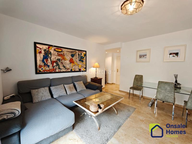Foto ac79b67a-68c4-4486-b3ed-1c08b961c9a5. Piso en calle sierra cazorla 77 descubre este estupendo apartamento en la prestigiosa urbanización en Marbella