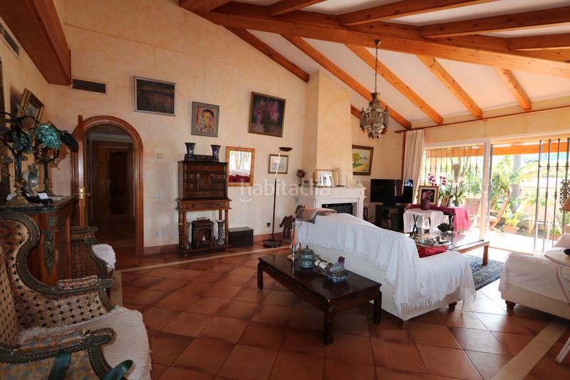 Foto 4d598326-9575-4946-b955-b25ab3e61541. Chalet en urbanización Marbesa 122 encantadora villa en Marbesa, a pasos del mar en Marbella