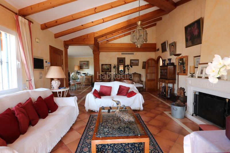 Foto 550842a2-db9d-4011-82dd-d0a789dba7d0. Chalet en urbanización Marbesa 122 encantadora villa en Marbesa, a pasos del mar en Marbella
