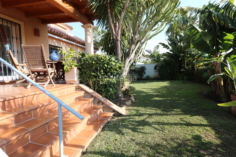 Foto c420e509-b354-4e78-bd59-f50162e5d4d9. Chalet en urbanización Marbesa 122 encantadora villa en Marbesa, a pasos del mar en Marbella