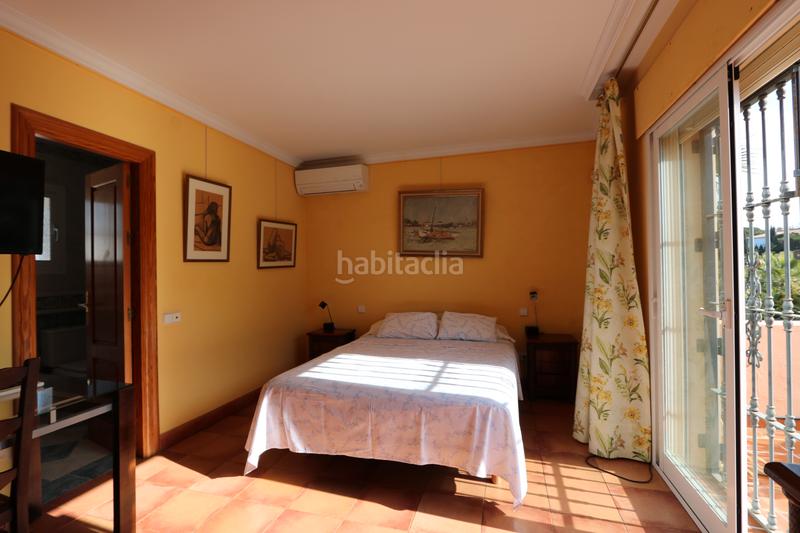 Foto cfb37875-6ce7-4ac7-bced-a26c5d7ac7c4. Chalet en urbanización Marbesa 122 encantadora villa en Marbesa, a pasos del mar en Marbella