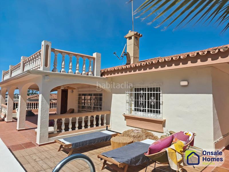 Foto 199756bd-48bb-401e-b73a-e55f4303130c. Chalet dans avenida gustavo adolfo bécquer 4 dans Las Brisas Marbella