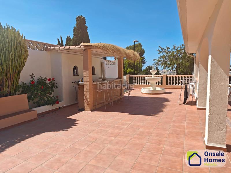 Foto 5b6129d7-219f-45e1-b05d-4f9ca28ca74a. Chalet dans avenida gustavo adolfo bécquer 4 dans Las Brisas Marbella