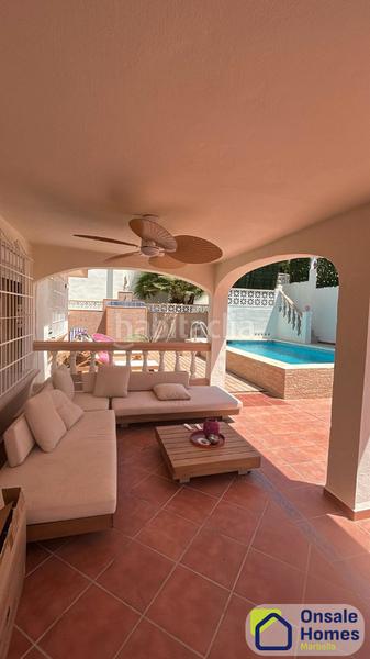 Foto 677c9fa1-b6c6-45ee-b565-c59100780157. Chalet dans avenida gustavo adolfo bécquer 4 dans Las Brisas Marbella