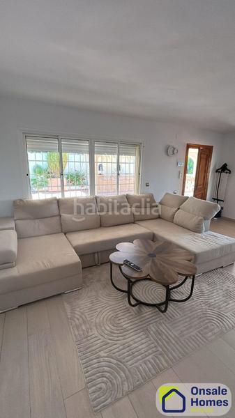 Foto c4c341fe-81d9-48f6-bdaf-977e30220613. Chalet dans avenida gustavo adolfo bécquer 4 dans Las Brisas Marbella