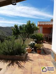 Mas à N/a. Encantadora casa con vistas panorámicas en guaro