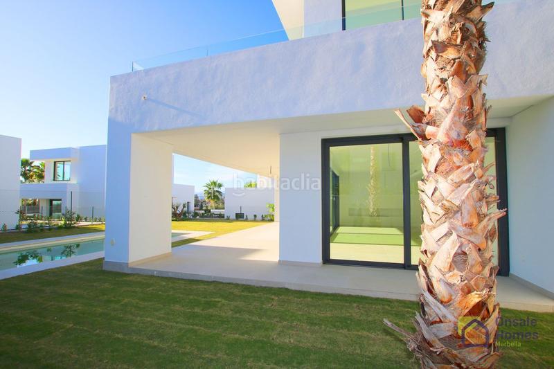 Foto 23226f6d-09cf-4eaf-9da6-a293e9c3482f. Chalet in urbanizacion finca (la) 18 in Río Real Marbella