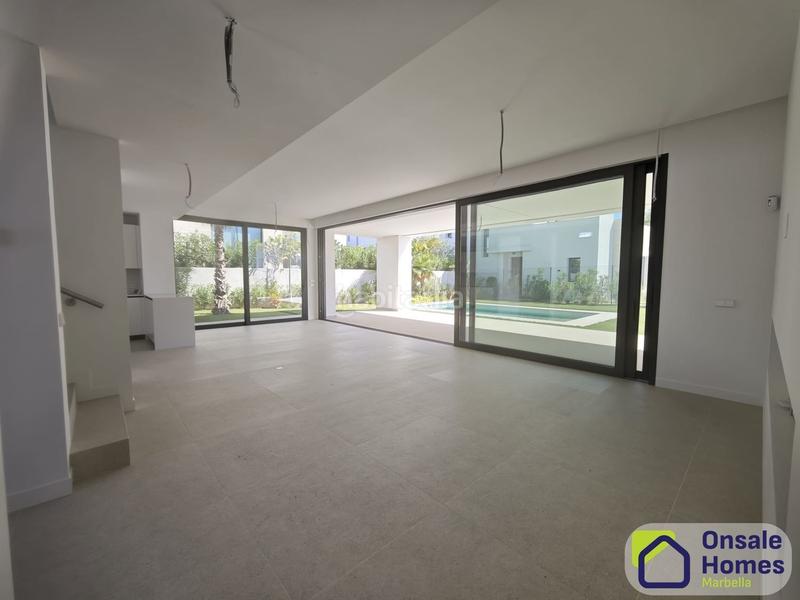 Foto 35a9c77d-69d7-4b55-8995-af22613ddbf9. Chalet dans urbanizacion finca (la) 18 dans Río Real Marbella