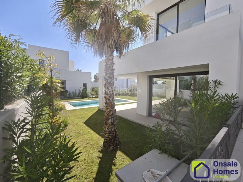 Foto 995661d6-7f5f-4661-b162-dd2e28d915d1. Chalet dans urbanizacion finca (la) 18 dans Río Real Marbella
