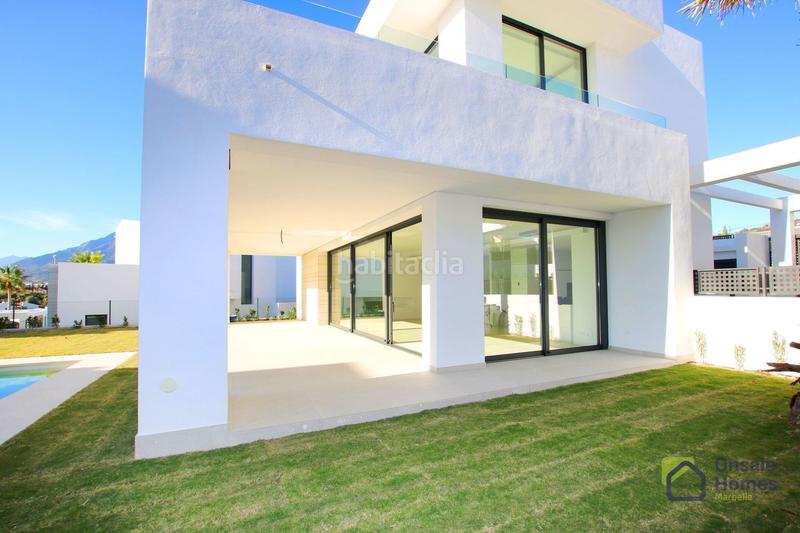 Foto 68a798f0-373b-484f-a89c-40a4b2b39708. Chalet en urbanizacion finca (la) 18 en Río Real Marbella
