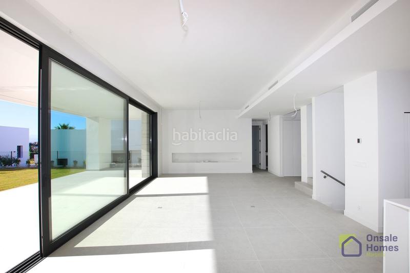 Foto fa12d3bb-63a6-4cfa-8ed3-573f19c004d2. Chalet en urbanizacion finca (la) 18 en Río Real Marbella