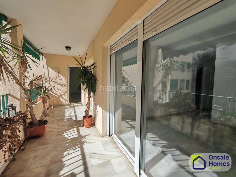 Foto 099a4444-2bb7-4c1f-a2b1-aca2bc97cfe1. Miete etagenwohnung mit parking in Ricardo Soriano Marbella