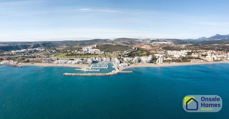 Foto c739d31b-a41c-44d1-8b90-902f8eb1fbc9. Terreny residencial a Alcorrín Manilva