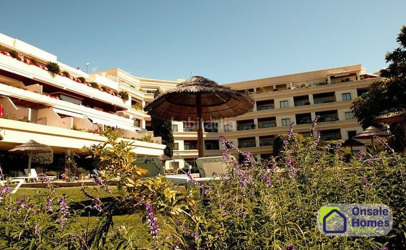 Foto 68aecef8-ac90-4f15-87de-fb032eb633db. Apartament amb aparcament a Las Brisas Marbella