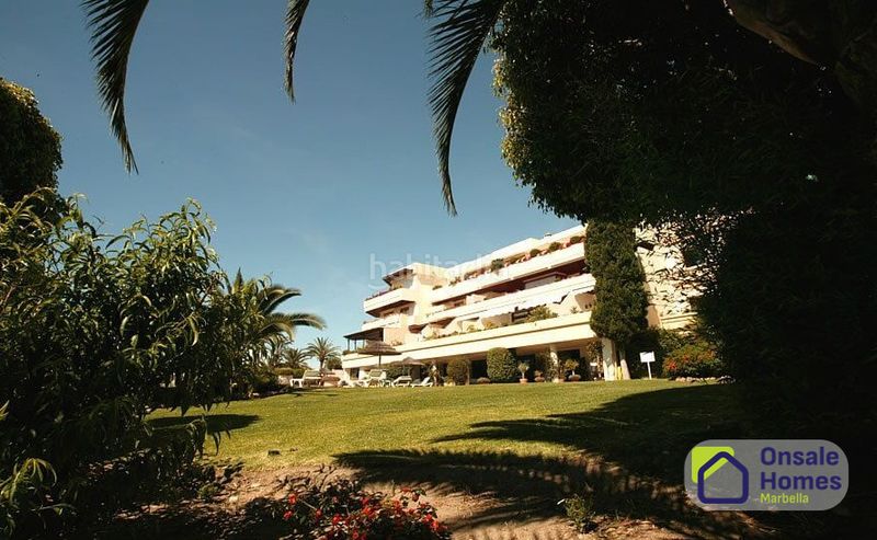 Foto ae887df6-3705-4dd0-b648-4d1422155127. Apartament amb aparcament a Las Brisas Marbella