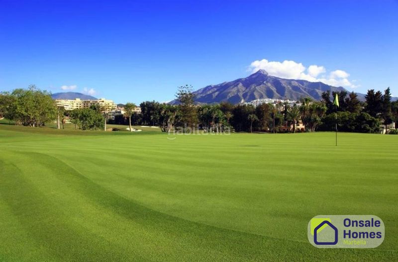 Foto 121c6dca-7033-4deb-9947-7de2cd4f330b. Apartament amb aparcament a Las Brisas Marbella
