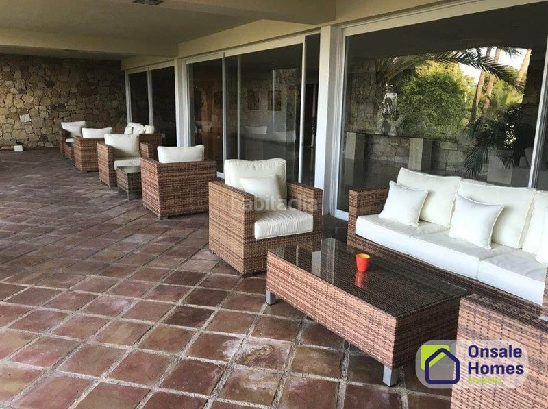 Foto 17f3d10c-45a6-4fd1-953f-f357d46e8d46. Apartament amb aparcament a Las Brisas Marbella