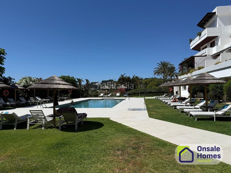 Foto c754cbc6-4436-4c4b-943f-30c0c2b6e8f6. Apartament amb aparcament a Las Brisas Marbella