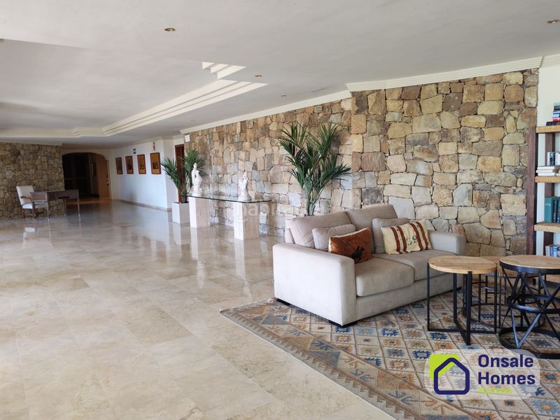 Foto e2a2d21f-9075-4385-9e90-bac33452d4ef. Apartament amb aparcament a Las Brisas Marbella