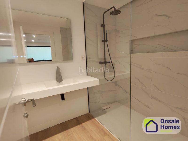 Foto 5b15b61e-f29f-44a9-9d6b-52388897b57a. Apartament amb aparcament a Las Brisas Marbella