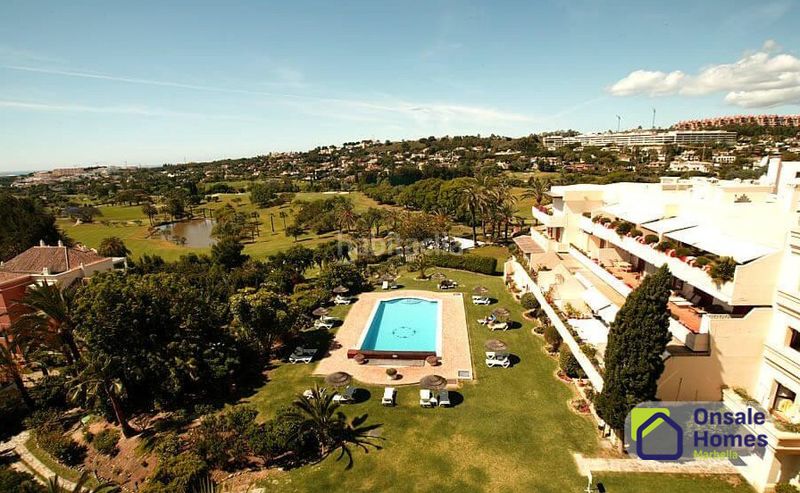 Foto 7728e6dd-0318-4b5d-9bed-21ad259f09e3. Apartament amb aparcament a Las Brisas Marbella