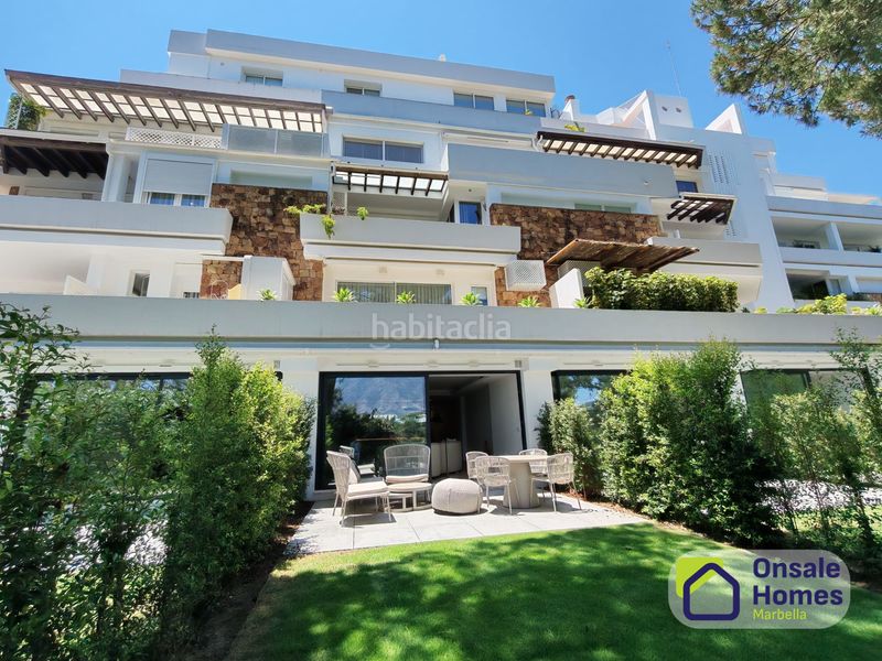 Foto fe3b810b-fafb-4ed0-9510-530e35678eb3. Apartament amb aparcament a Las Brisas Marbella