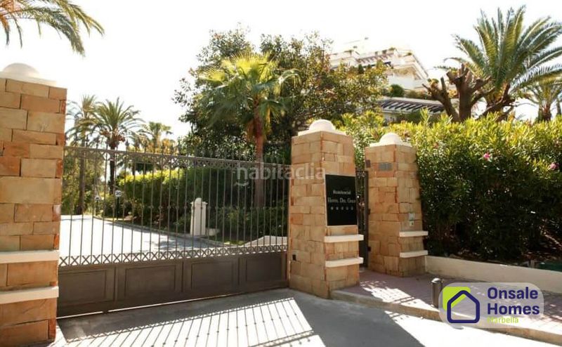 Foto 20a38a4b-27eb-4be7-b586-b32d5f725ca3. Apartament amb aparcament a Las Brisas Marbella