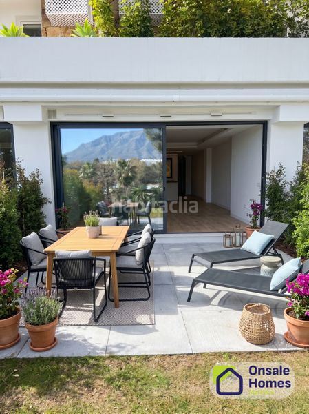 Foto 474d5f2e-e4ec-49db-9da5-1c4568fb3c37. Apartament amb aparcament a Las Brisas Marbella