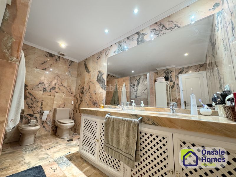 Foto 626b2da8-c3d3-48a5-9e8e-2c290e20b560. Pis amb piscina a Nueva Andalucía centro Marbella