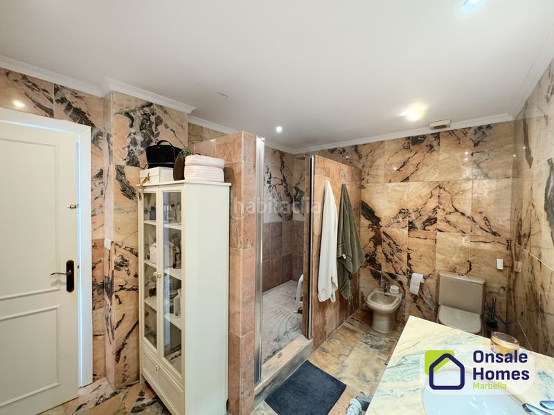 Foto d1b8050b-b3f1-4672-8ded-95714cd4cc33. Pis amb piscina a Nueva Andalucía centro Marbella