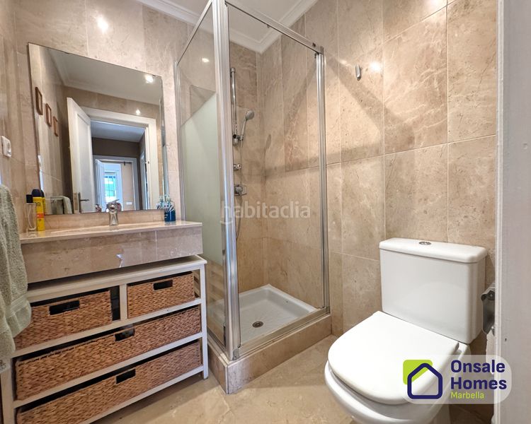 Foto e416180a-211b-4ca9-ba4c-7c02736ce4bd. Pis amb piscina a Nueva Andalucía centro Marbella