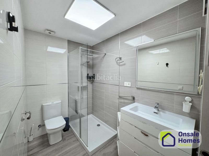 Foto 620aa5c3-55c9-4738-b146-284a281dd244. Pis a los jardines de Marbella - la ermita Marbella